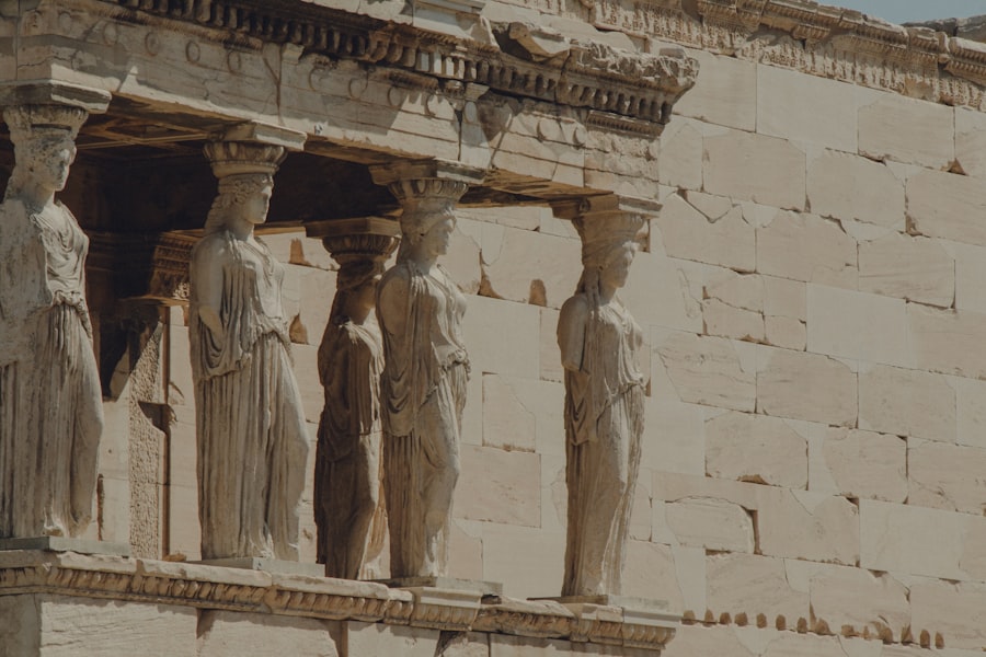 Photo Outlier hook historical videos