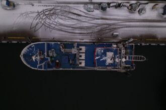 Photo wire guided torpedoes