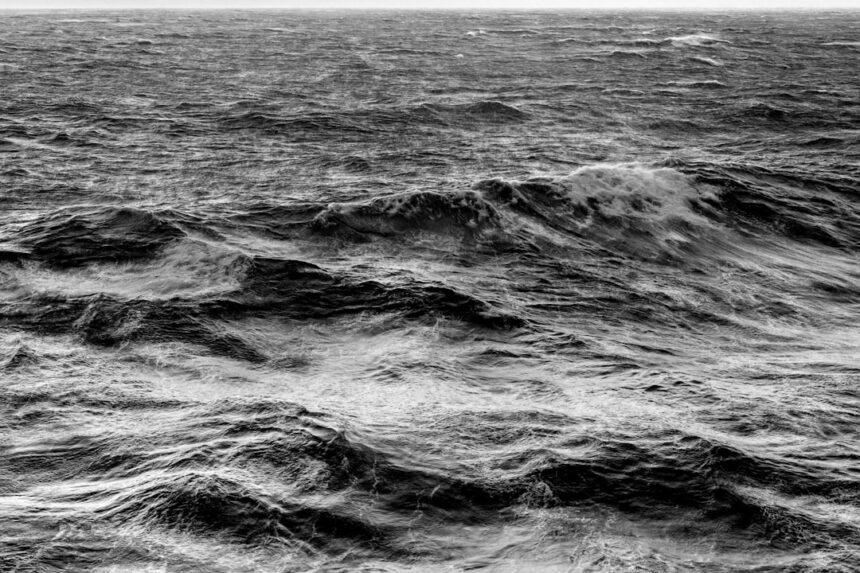 Photo seabed warfare