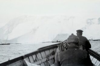 Photo arctic submarine operations