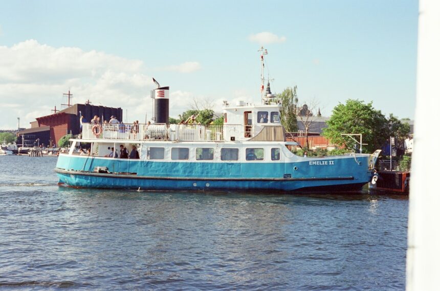 Photo flotilla chief