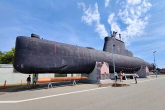 Photo submarine tensions