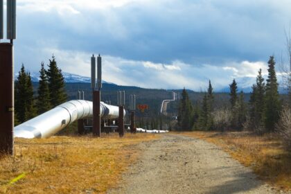 Photo pipeline attacks, gas prices