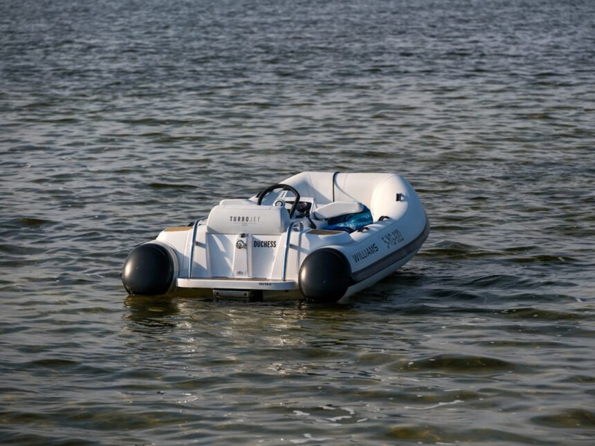 Photo unmanned underwater vehicle
