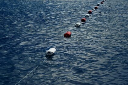 Photo seabed sensors