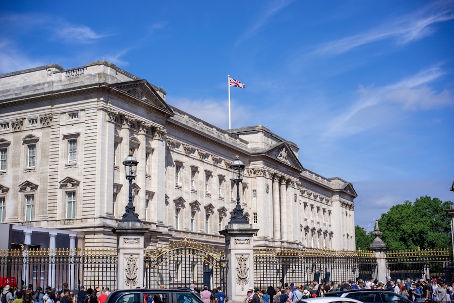 Photo Bank of England reserve drain Suez
Keyword: Bank of England