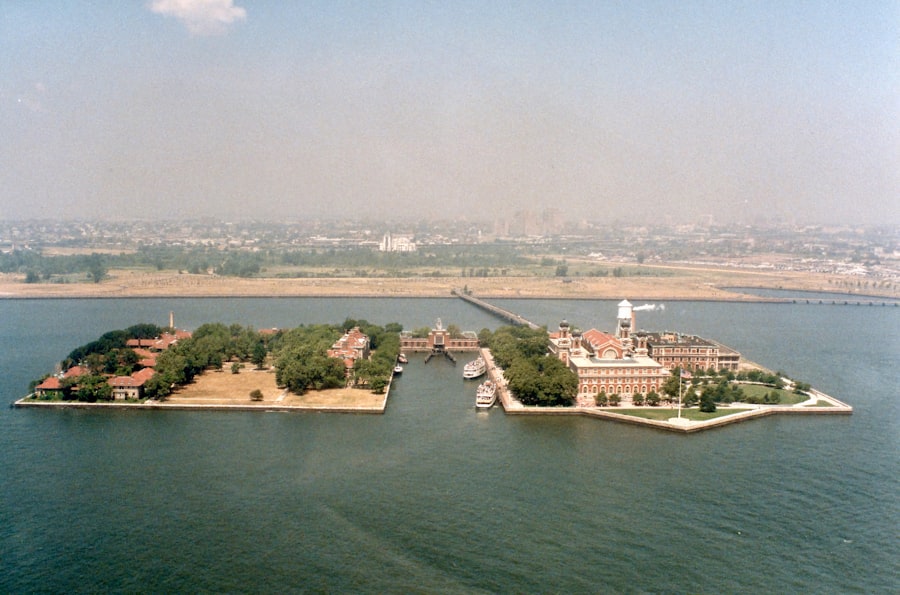 Photo Suez withdrawal reasons