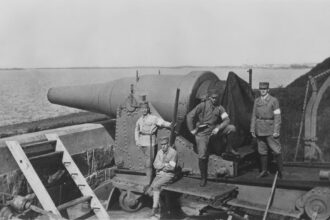 Photo military contracting history