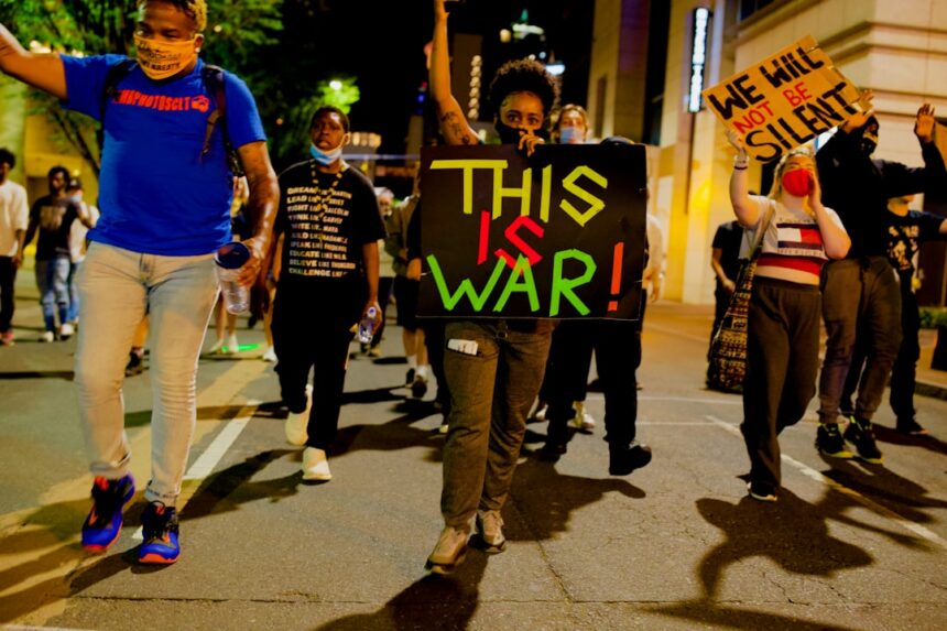 Photo war documentary ownership