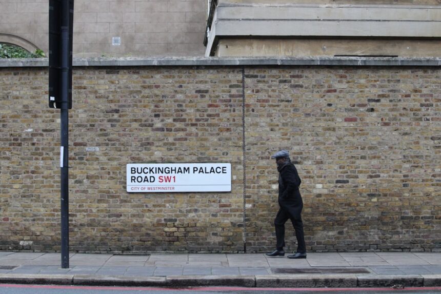 Photo London shadow allied complicity