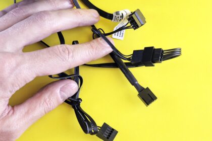 Photo cable spare parts positioning