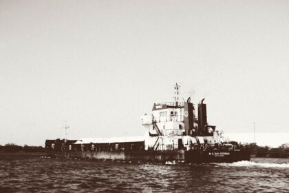 Photo naval escort cable ship operations