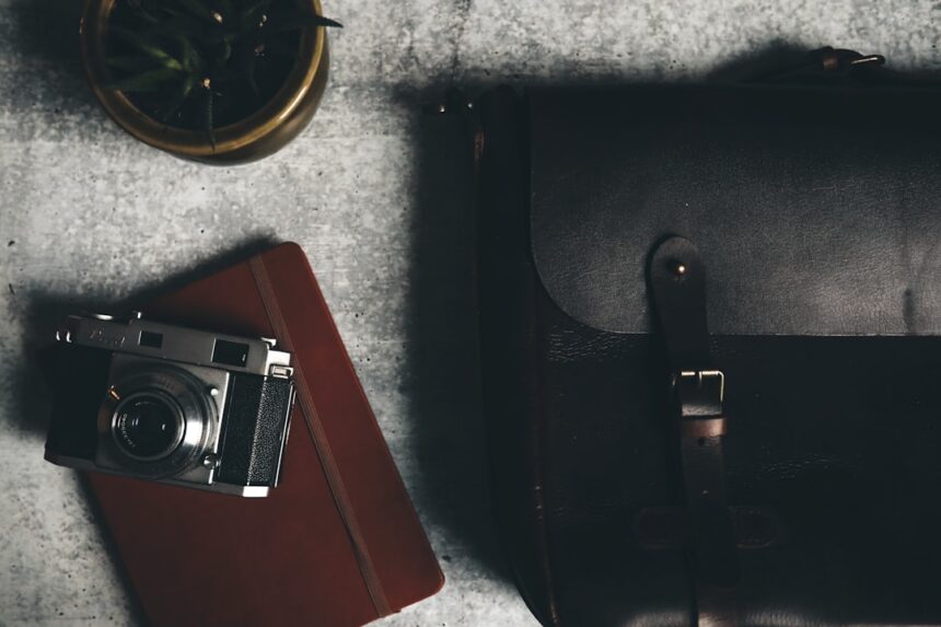 Photo espionage storytelling