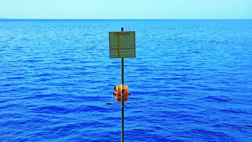 Photo underwater detection system accuracy