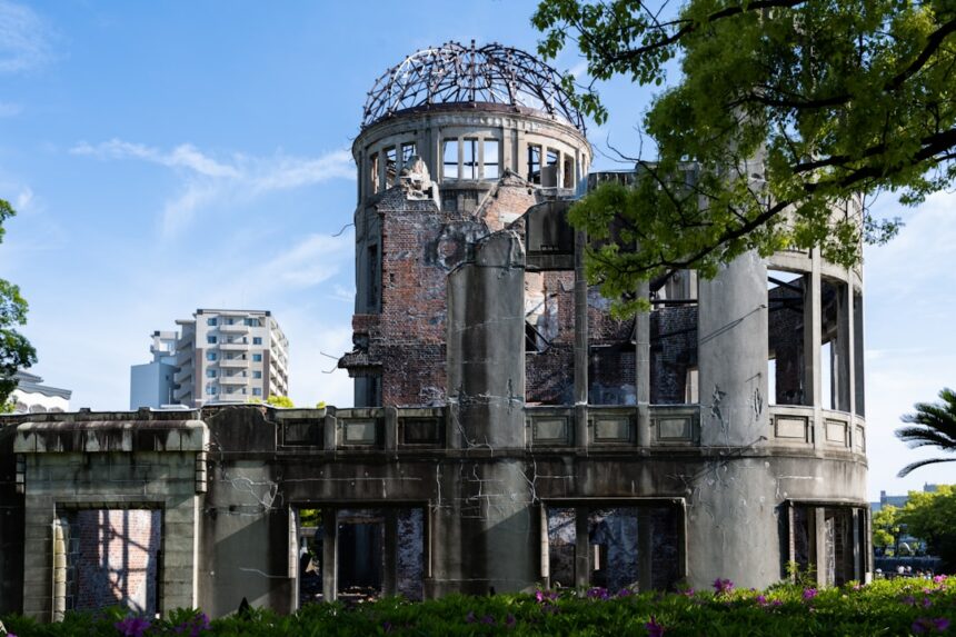 Photo Cold War nuclear near miss