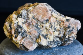 Photo Manganese nodule mining