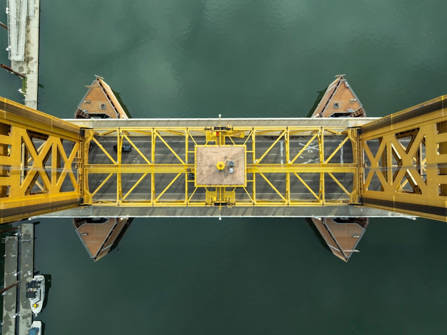 Photo radar cross section reduction