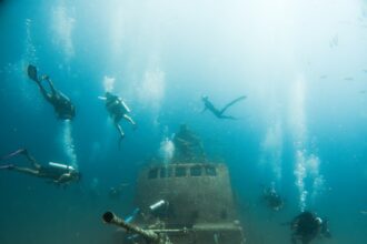 Photo deep sea salvage mission