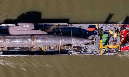 Photo submarine engineering