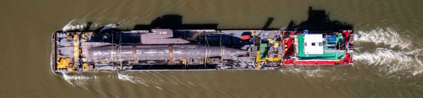 Photo submarine engineering