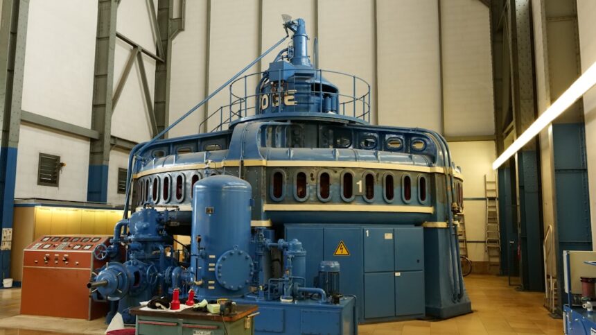 Photo nuclear submarine engine technology