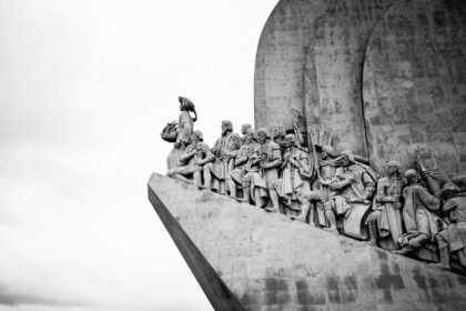 Photo betrayal military history formula