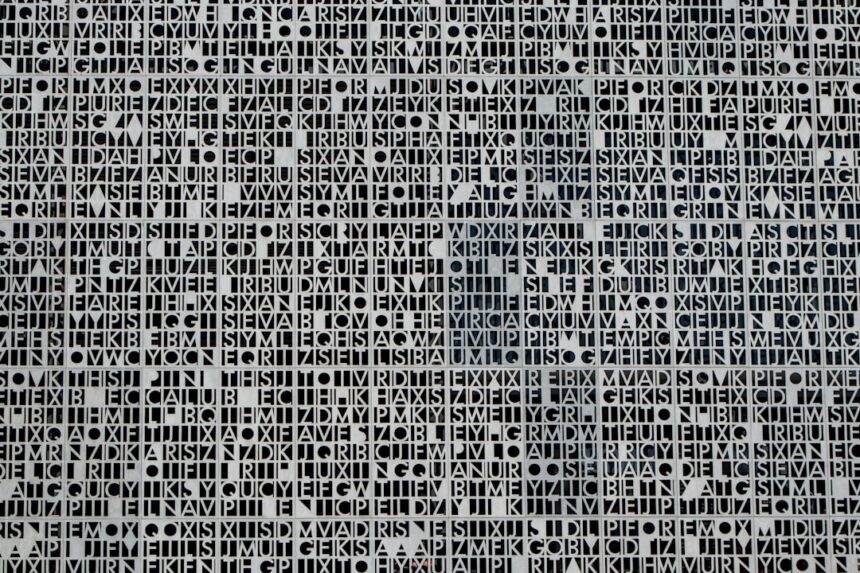 Photo pattern of life metadata