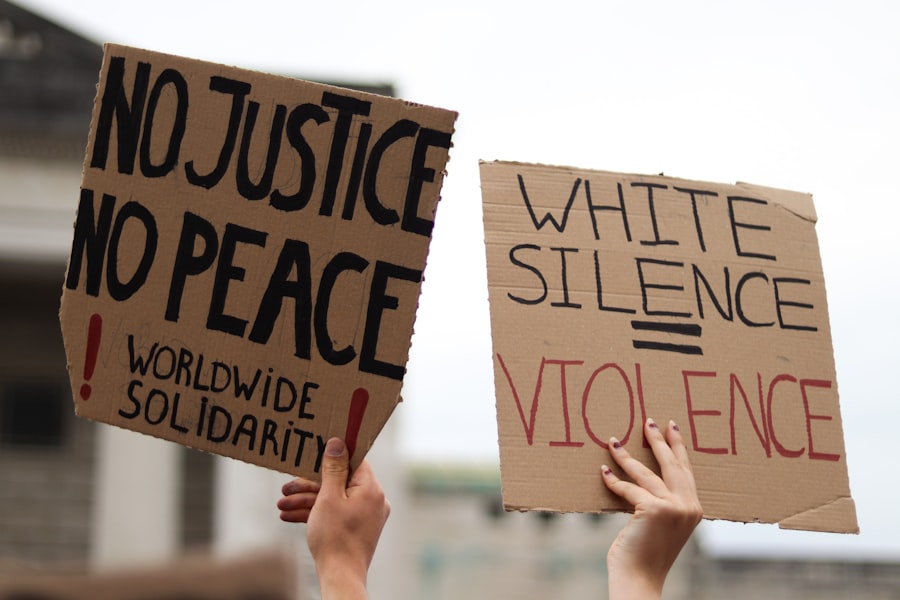 Photo symbolic violence diplomatic circulars