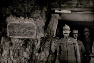 Photo albert speer gatekeeper hitler orders