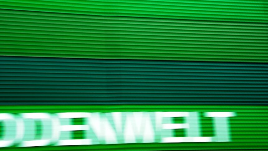 Photo covert mobilization