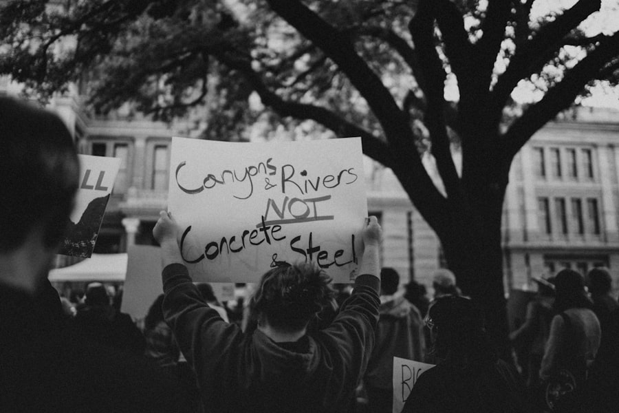 Photo covert mobilization