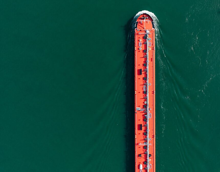 Photo maritime insurance price spike