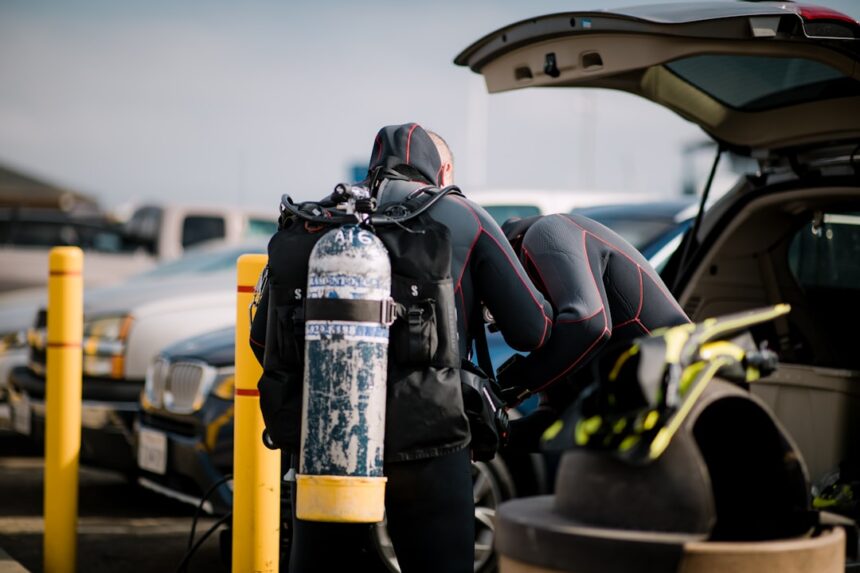 Photo scuba tank uranium transport metadata leak