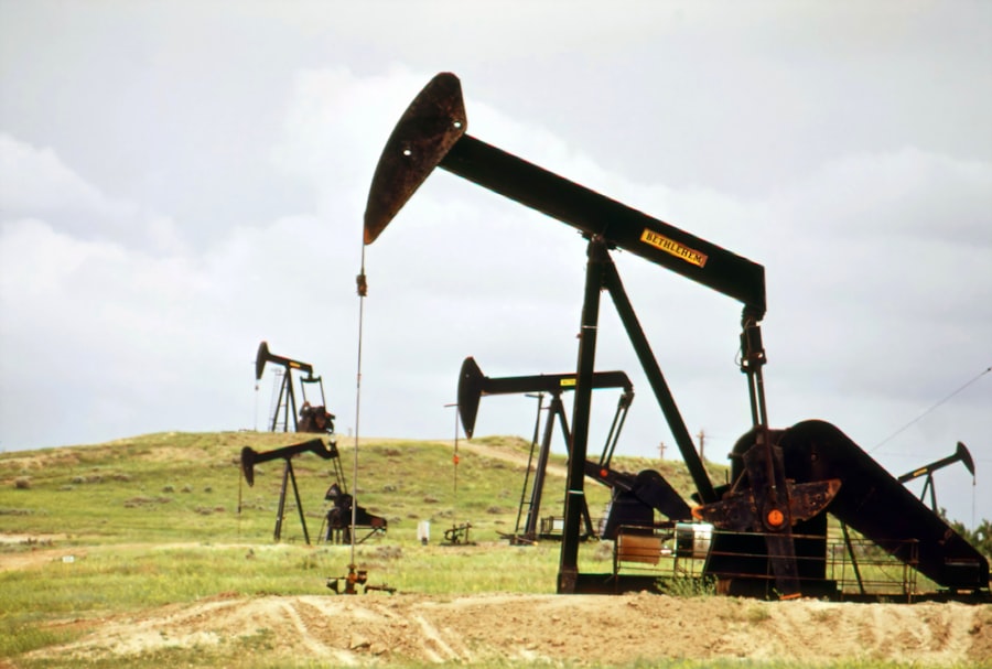 Photo oil war