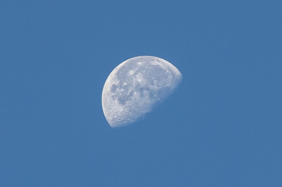 Photo remote viewing Moon structures