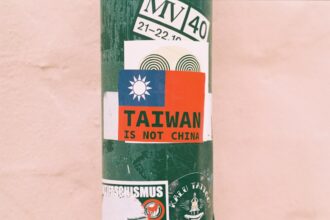 Photo defend Taiwan