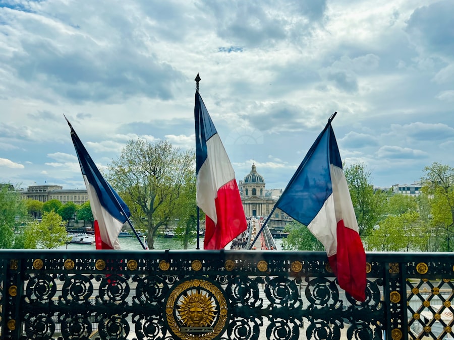 France stay behind network