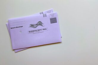 Photo correspondence