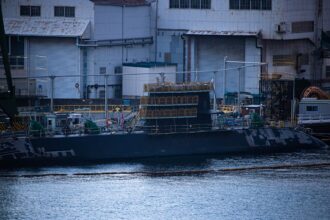 Photo submarine batteries