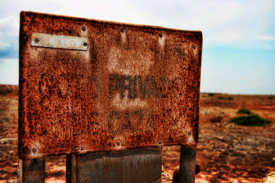 Photo Security Area 1976 crisis