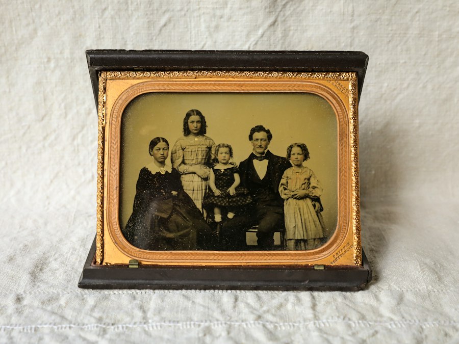 Photo family history