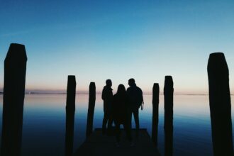 Photo family mystery