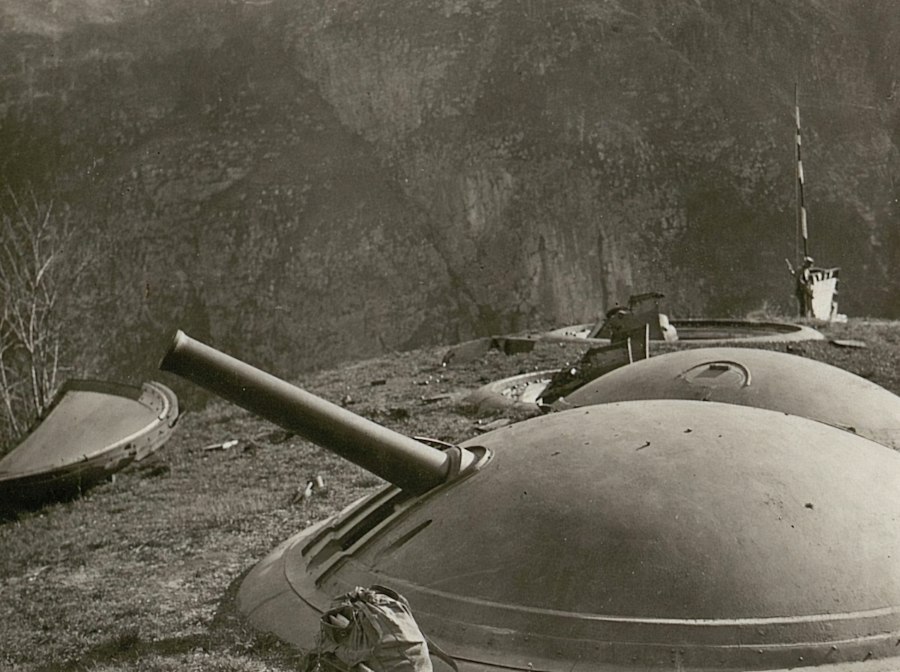 Photo dummy tanks