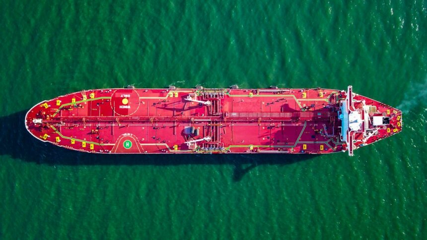 Photo submarine tanker