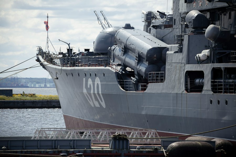 Lun class missile carrier ship diagram