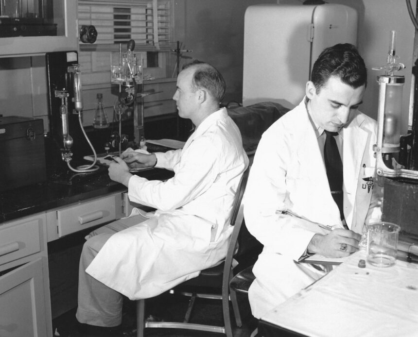 Photo Nicholas Christofilos nuclear physicist history