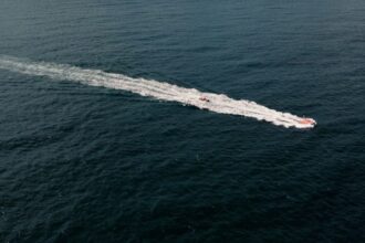 Photo submarine chasing missile submarine