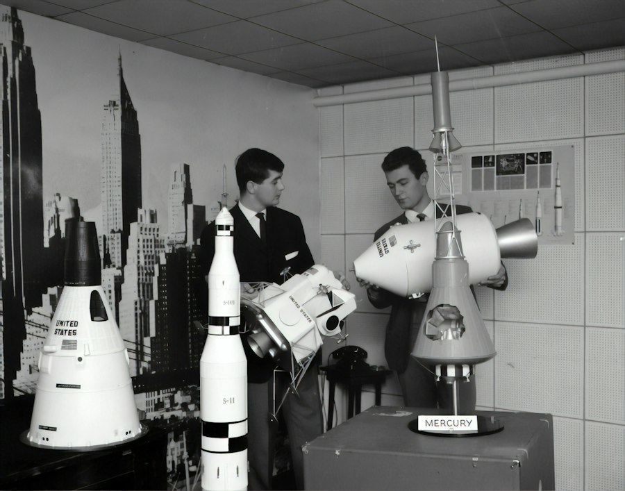 early space exploration satellites history