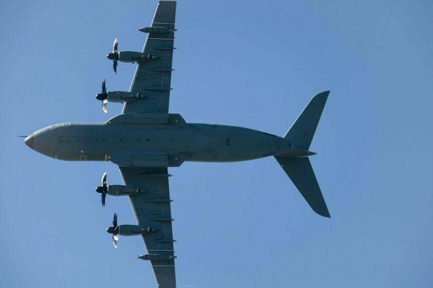 Photo heavy transport aircraft rocket test