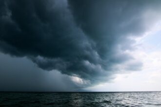 Photo submarine acoustic conditions storm